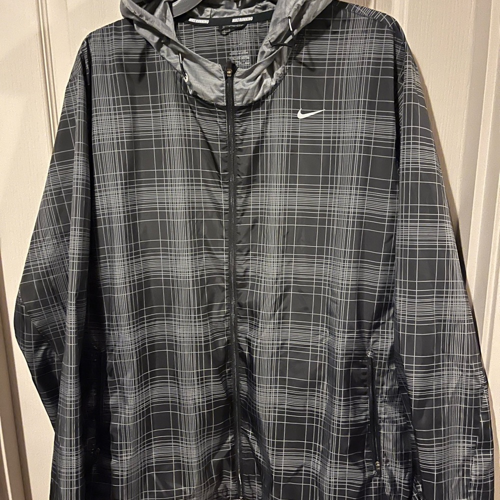 Nike running jacket for men’s, NWOT